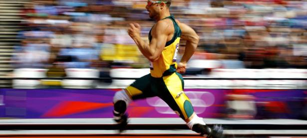 IM英雄联盟竞猜-赛道上的绝对主宰，威廉姆斯轻取阿斯顿马丁，维斯塔潘带队取胜