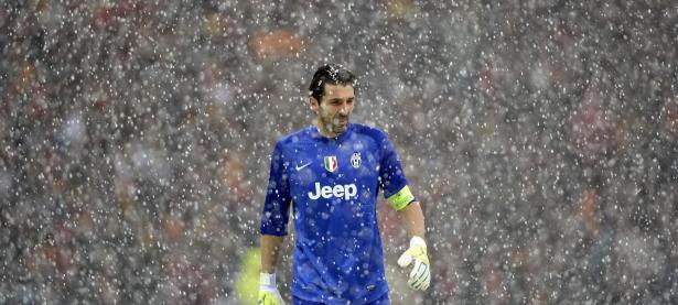 IM竞技体育平台-双重绝杀，从足球场到乒乓球台，法兰西之焰与东方之星的隔空交响