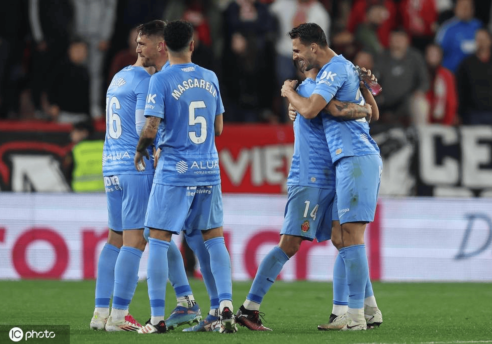 塞维利亚错失压哨机会，球队遗憾落败