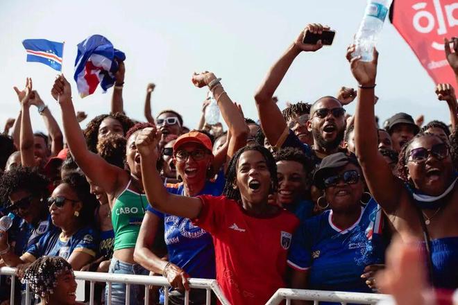 非洲足球队在全球比赛中实现惊人突破