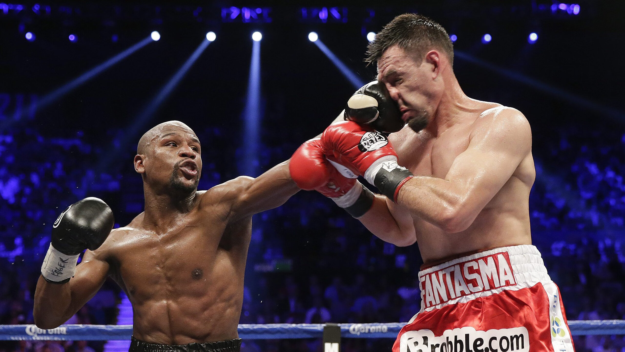 当足球遇上乒乓，葡萄牙队鏖战中国队，马龙带队取胜的跨界传奇