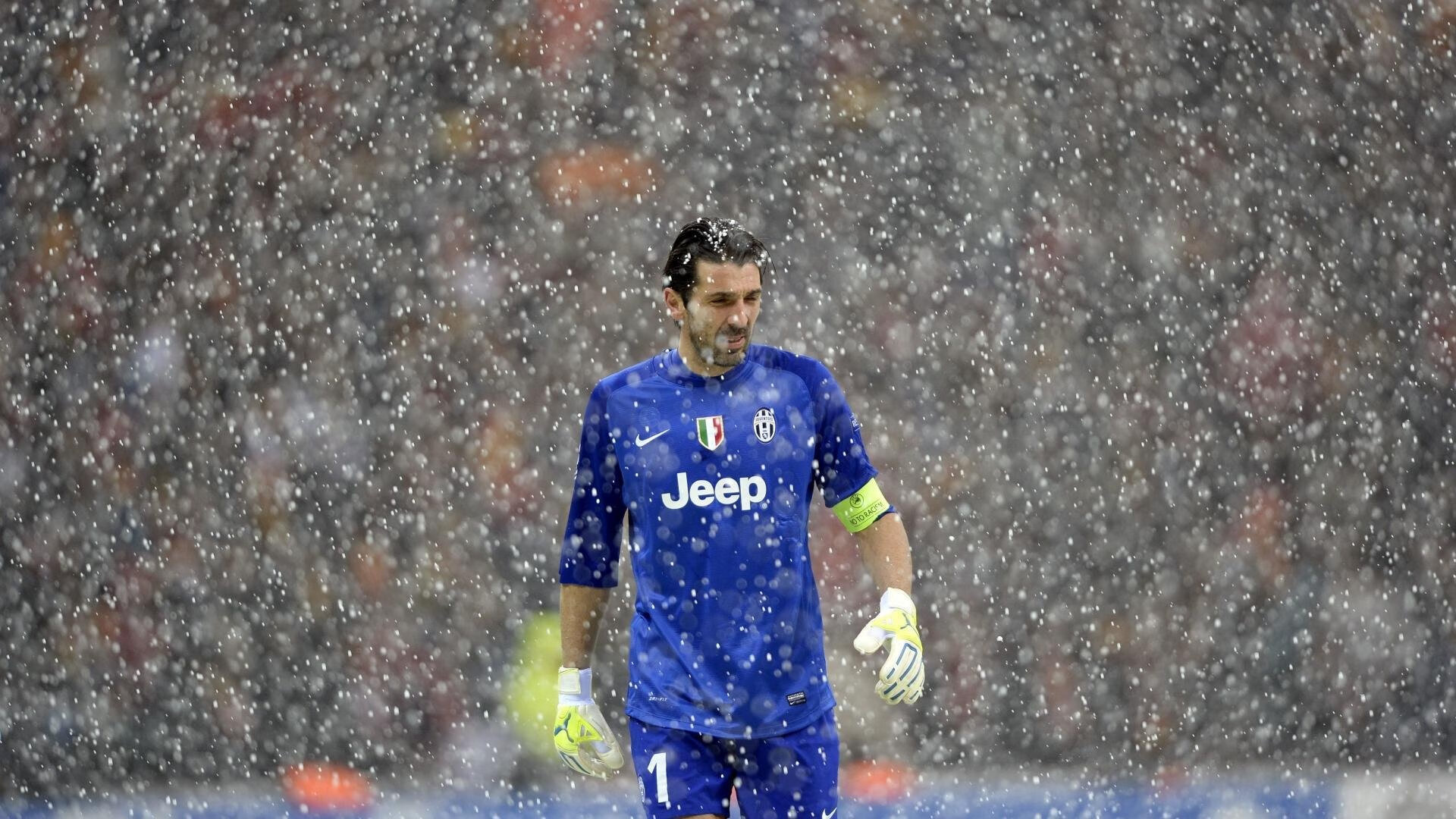 双重绝杀，从足球场到乒乓球台，法兰西之焰与东方之星的隔空交响